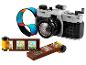 Appareil photo Lego avec sangle et pellicule avec des images