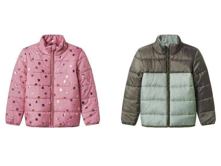 Deux doudounes pour enfants : une rose à motif doré et une bicolore vert et gris.