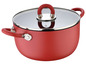 Une casserole rouge avec un couvercle et des poignées en silicone