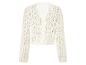 Pull blanc en crochet ajouré, style bohème.