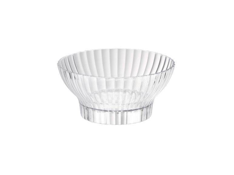 Bol en plastique transparent avec un design cannelé