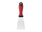 Une spatule en métal avec une poignée rouge.