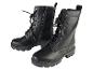 Deux bottes noires à lacets et fermeture éclair.