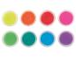 Six petits pots avec du slime de différentes couleurs.
