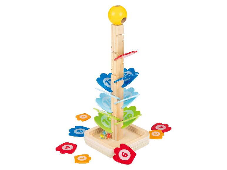 Tour de billes en bois avec des pièces numérotées colorées et des billes.