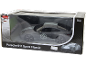 Voiture télécommandée grise dans sa boîte