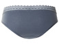 Une culotte bleu foncé avec de la dentelle.