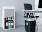 Un bureau blanc avec une porte roulante, un destructeur de papier et des classeurs à anneaux.