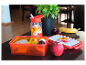 Boîte à lunch et gourde Minnie, fruits et pain.