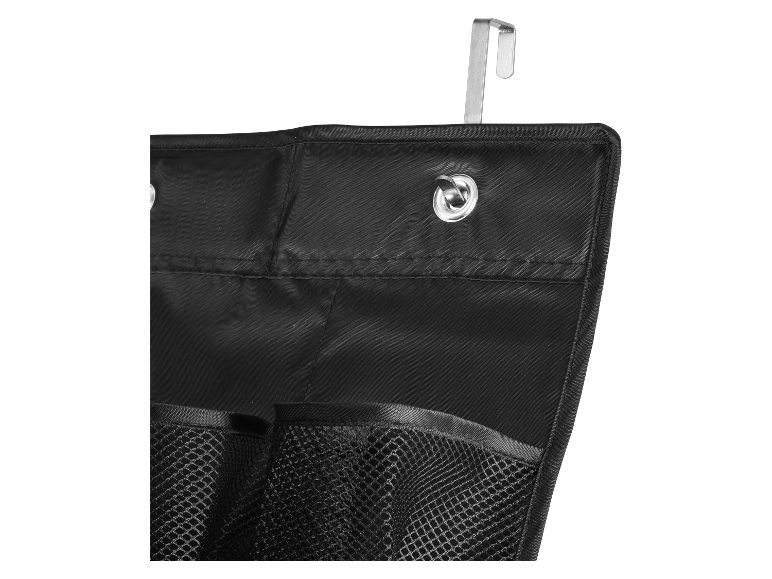 Un sac de rangement noir avec des poches en filet et un crochet en métal.