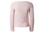 Pull rose à manches longues.
