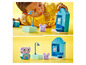 Un enfant joue avec des blocs LEGO DUPLO, dont une salle de bain et un éléphant qui prend un bain.