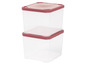 Deux boîtes de rangement transparentes avec des couvercles rouges.