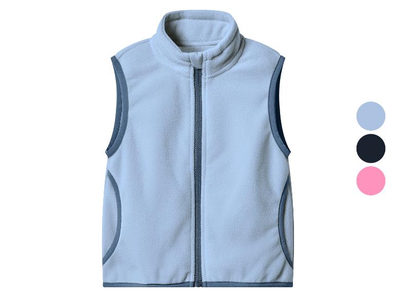 Gilet polaire bleu clair avec bordure gris foncé et fermeture éclair, disponible en trois couleurs.