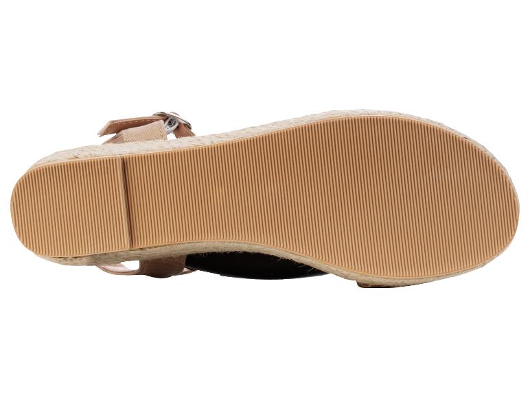 Semelles de chaussures compensées en jute et cuir.