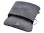 Un coussin chauffant électrique gris de Sanitas.