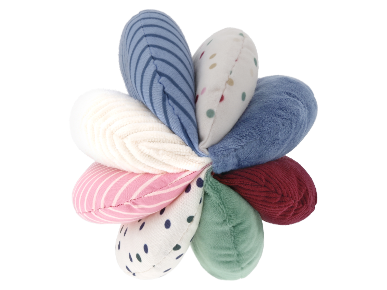 Jouet pour bébé : balle douce et colorée.