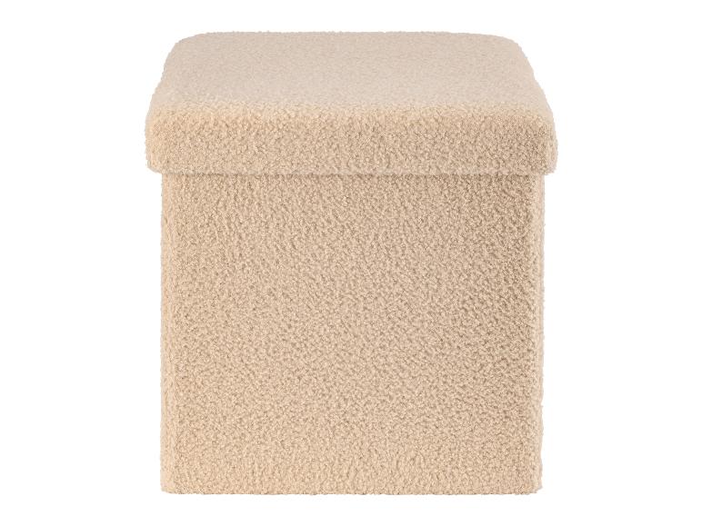 Un coffre de rangement beige et pelucheux avec un siège.