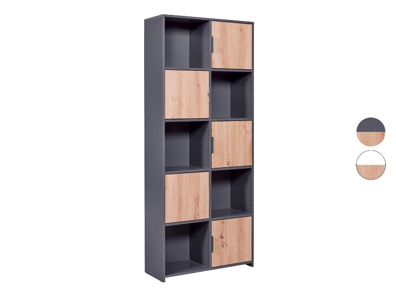 Armoire murale avec portes en bois et grises.