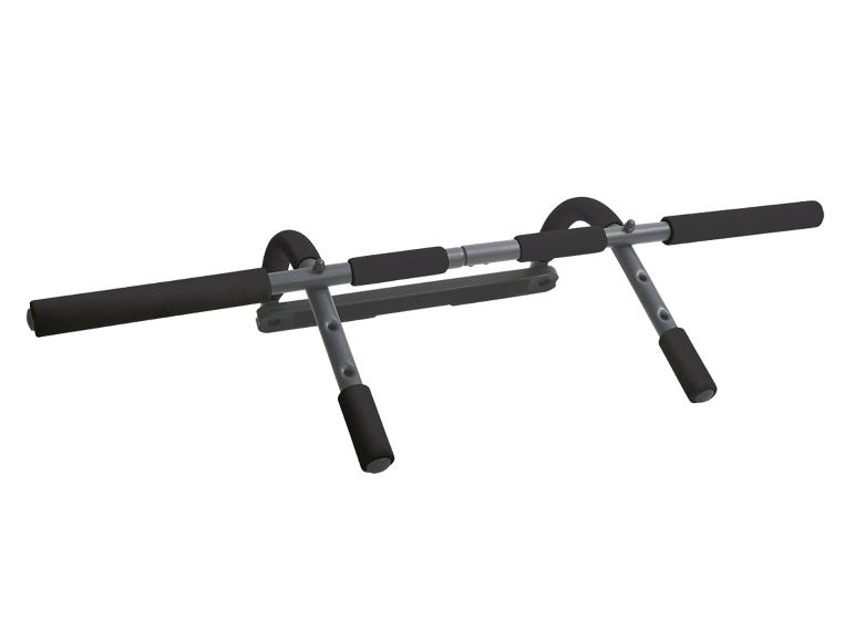 Une barre de traction avec des prises dans différentes positions.