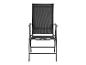 Une chaise pliante noire avec un dossier en maille.