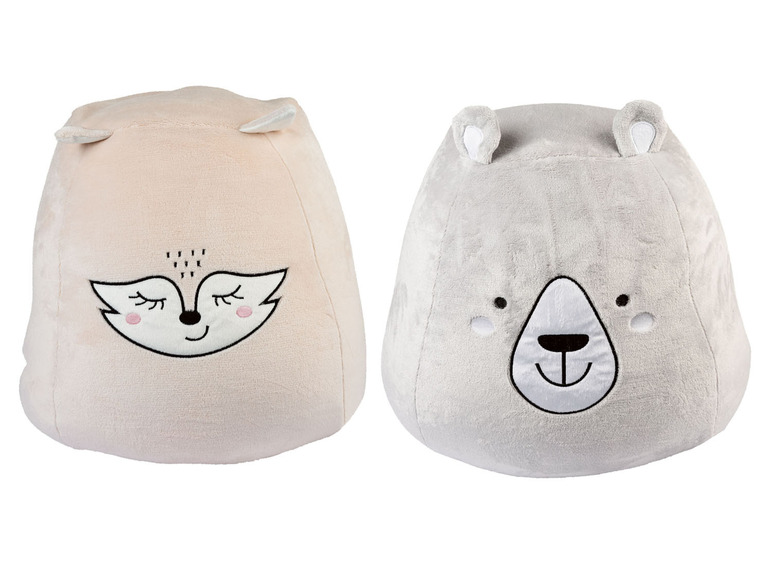 Deux coussins moelleux avec des motifs d'animaux, un renard et un ours.