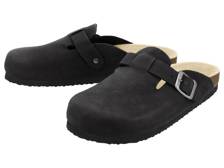 Paire de sabots noirs avec boucles ajustables et semelles en liège