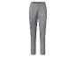 Pantalon gris à fines rayures blanches.