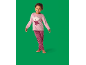 Fillette en pyjama polaire rose avec un ours sur fond vert