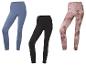 Trois leggings dans différentes couleurs et motifs.