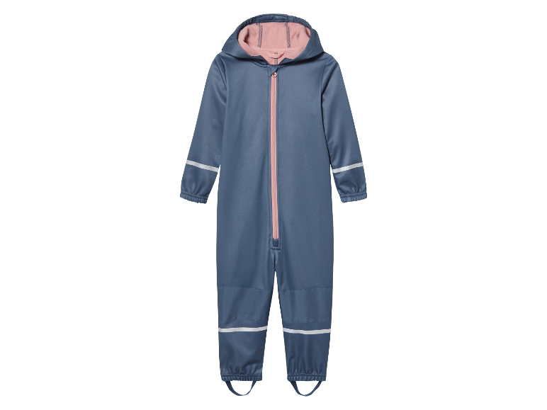 Combinaison bleue pour enfant avec capuche rose.