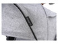 Détail d'une poussette grise avec la marque Nuunoo.