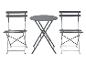 Ensemble bistrot gris foncé avec deux chaises pliantes et une table ronde pliante.