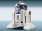 Une figurine LEGO Star Wars R2-D2.