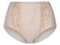 Culottes beiges avec détails en dentelle.
