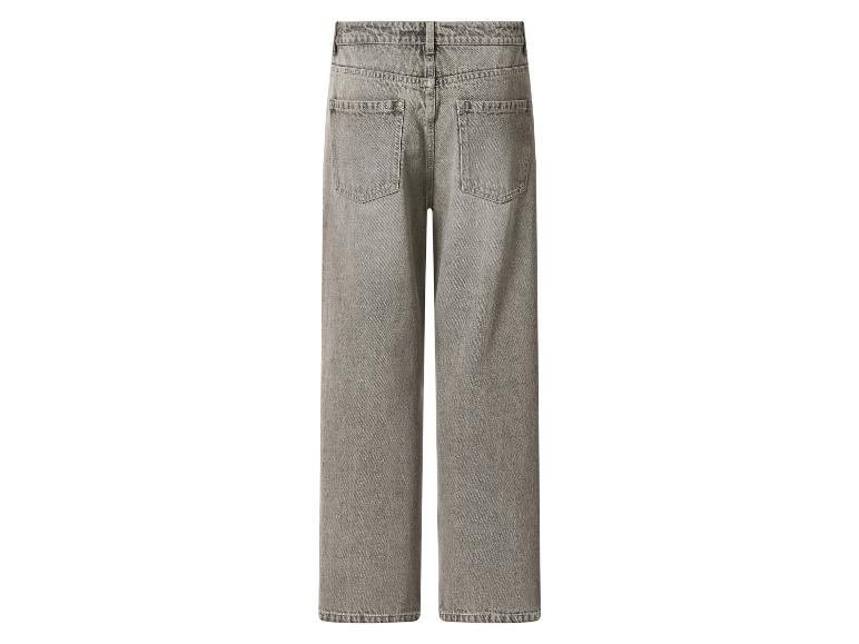 Jean gris délavé à coupe large, taille haute et poches arrière.
