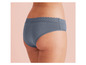 Culotte grise avec dentelle.