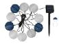 Guirlande lumineuse solaire avec des lanternes bleues et blanches.