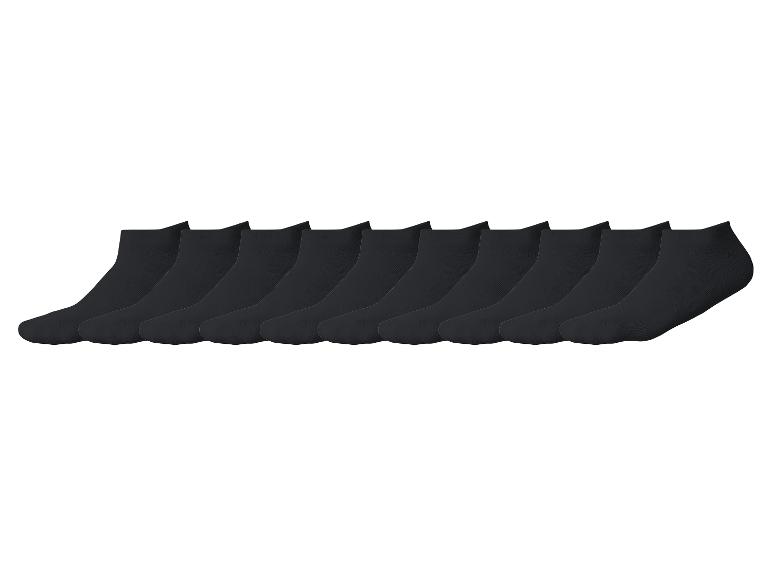 Lot de 12 paires de chaussettes courtes noires.