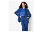 Blazer et pantalon bleu marine, ensemble élégant pour femme.