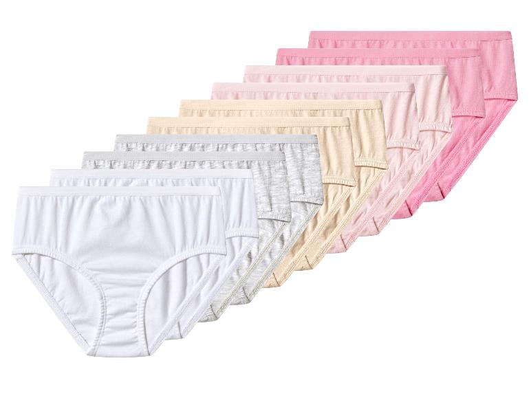 Un lot de huit culottes de différentes couleurs, du blanc au rose.