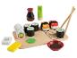Jouets en bois en forme de sushis, de sauce soja et de baguettes.