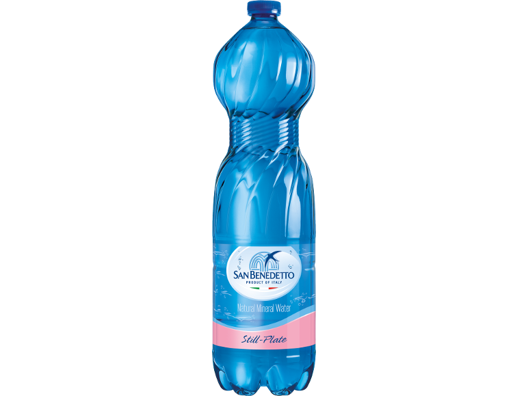 Bouteille bleue d'eau minérale plate avec étiquette rose.