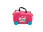 Une valise rose à roulettes avec Peppa Pig dessus.