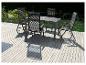 Ensemble de table et chaises de jardin pliantes grises ; design moderne.