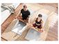 Couple se relaxant sur des tapis de yoga Gyvit.