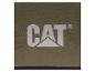 Logo Cat sur un tissu vert olive.