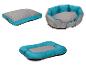 Coussins et lits pour chiens, gris et turquoise.