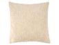 Coussin beige en tissu côtelé.