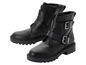 Deux paires de bottines noires à boucles